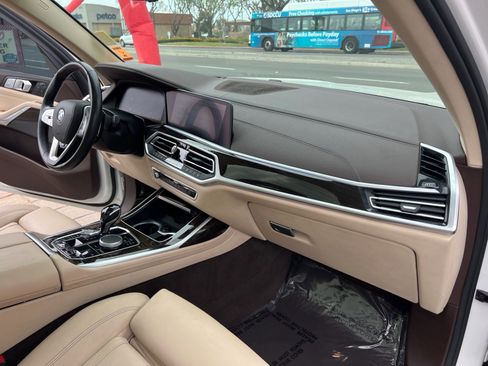 Used 2019 BMW X7 xDrive40i w/ Premium Package AWD/4WD image 47
