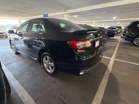 Used 2013 Toyota Corolla S FWD image 2