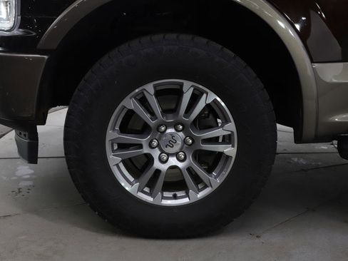 Used 2019 Ford F150 King Ranch image 25