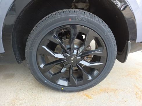 Used 2021 Kia Sorento EX image 65