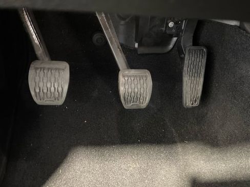 Used 2021 Jeep Wrangler Unlimited Rubicon AWD/4WD image 15