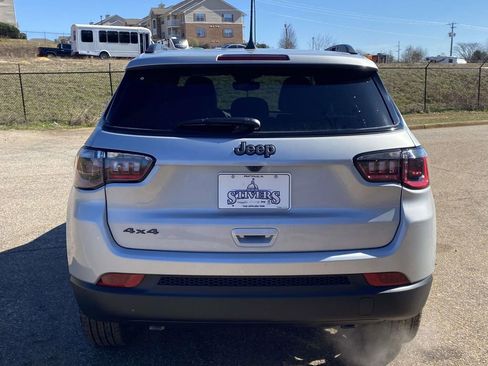 New 2026 Jeep Grand Cherokee Limited w/ Limited Altitude Package image 28