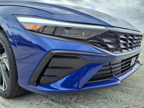 New 2025 Hyundai Elantra SEL image 42