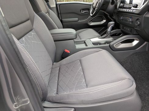 New 2026 Nissan Frontier SV w/ Tow Package image 32