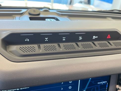 New 2025 Ford Bronco Badlands image 17