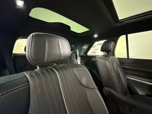 New 2026 Cadillac Vistiq Sport w/ LPO, Floor Liner Package AWD/4WD image 30