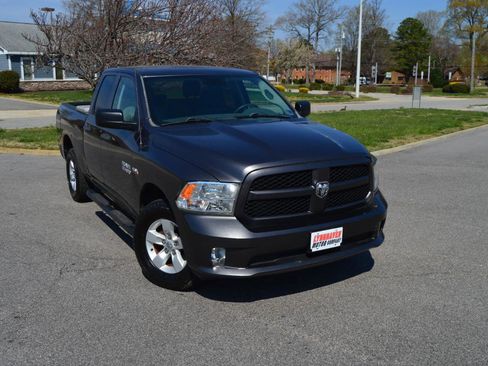 Used 2017 RAM 1500 Express image 20