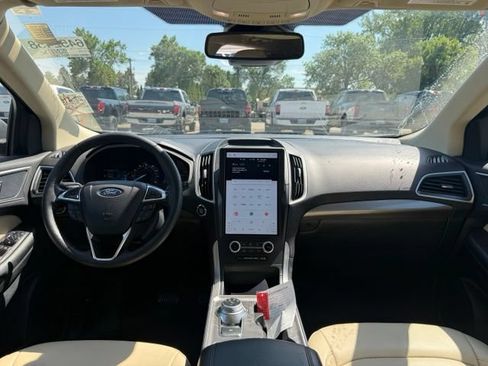 Used 2024 Ford Edge SEL w/ Convenience Package AWD/4WD image 2