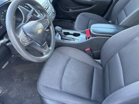Used 2023 Chevrolet Malibu LT image 11