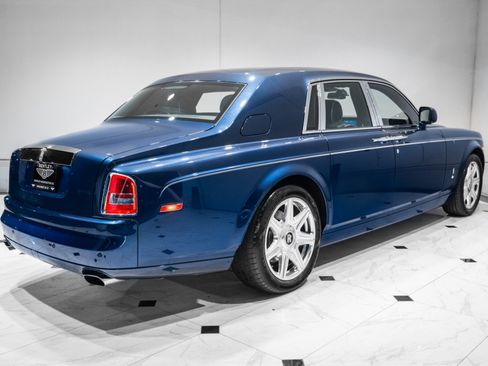 Used 2011 Rolls-Royce Phantom Sedan RWD image 29