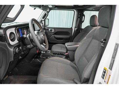 Used 2024 Jeep Wrangler Unlimited Sport AWD/4WD image 12