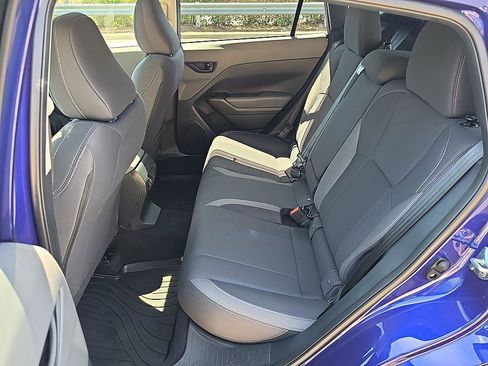 Used 2025 Subaru Crosstrek 2.0i Premium image 12