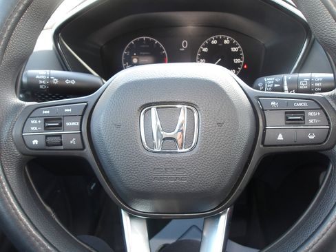 Used 2023 Honda CR-V EX image 16