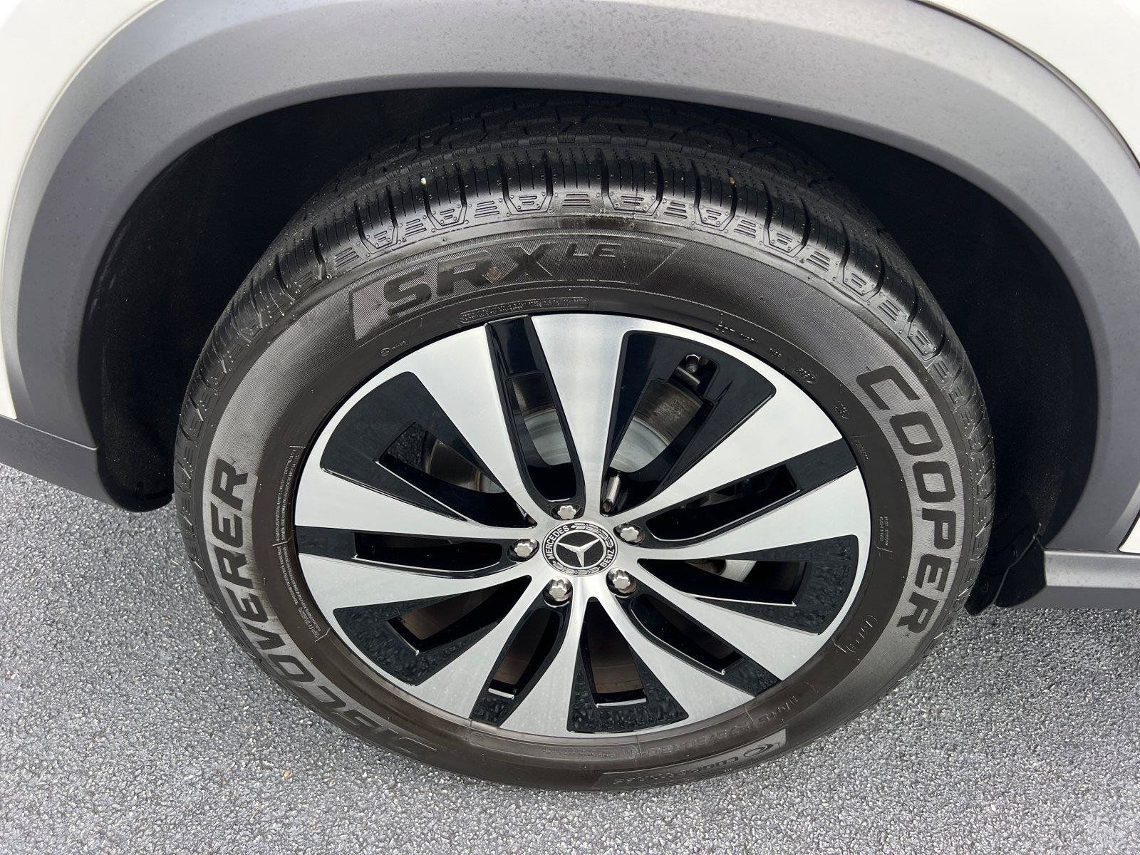 Used 2025 Mercedes-Benz GLE 350 4MATIC image 17