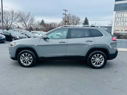 Used 2020 Jeep Cherokee Latitude Plus w/ Cold Weather Group AWD/4WD image 4