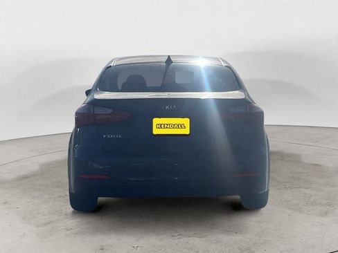 Used 2016 Kia Forte LX w/ LX Popular Plus Package image 4