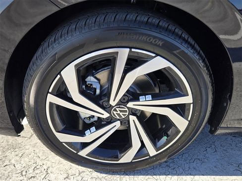 New 2026 Volkswagen Jetta SEL image 5