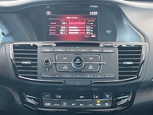 Used 2016 Honda Accord Sport image 13