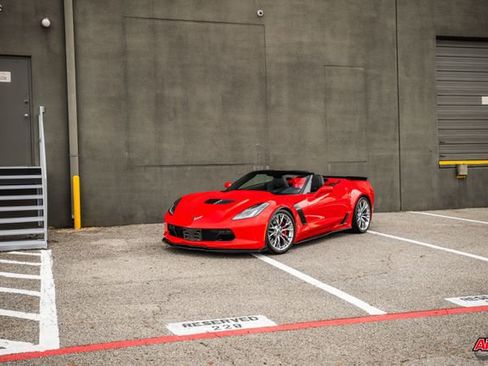 Used 2015 Chevrolet Corvette Z06 w/ 2LZ Preferred Equipment Group image 44