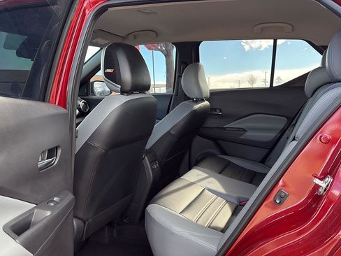 Used 2024 Nissan Kicks SR w/ SR Premium Package image 18