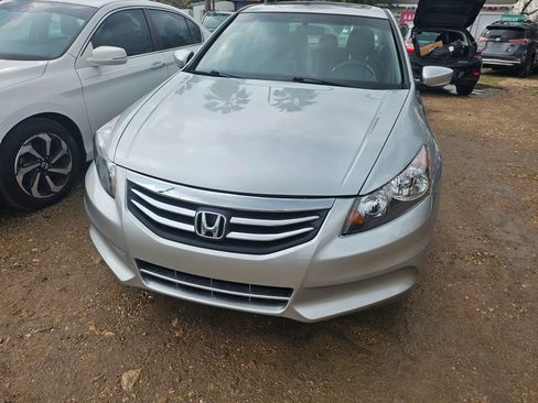 Used 2012 Honda Accord EX image 5