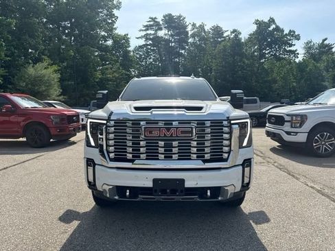 Used 2025 GMC Sierra 2500 Denali w/ Denali Reserve Package AWD/4WD image 2