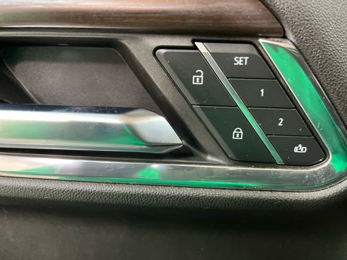 Certified 2024 GMC Sierra 1500 SLT w/ SLT Convenience Package image 15