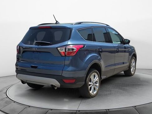 Used 2018 Ford Escape SE w/ Ford Safe & Smart Package AWD/4WD image 5