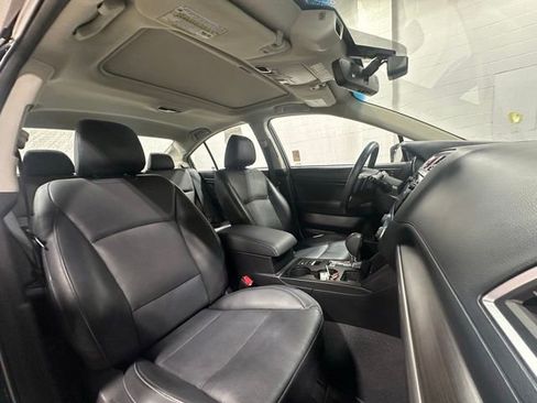 Used 2017 Subaru Legacy 2.5i Limited AWD/4WD image 17
