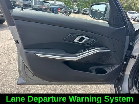 Used 2025 BMW 330i xDrive Sedan w/ Convenience Package AWD/4WD image 34