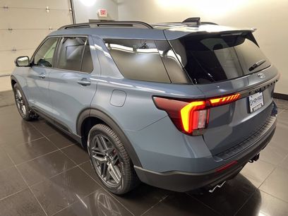 New 2026 Ford Explorer ST w/ Sun And Sound Package