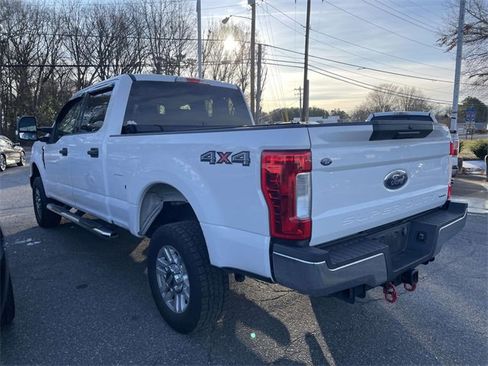 Used 2018 Ford F250 XLT image 4