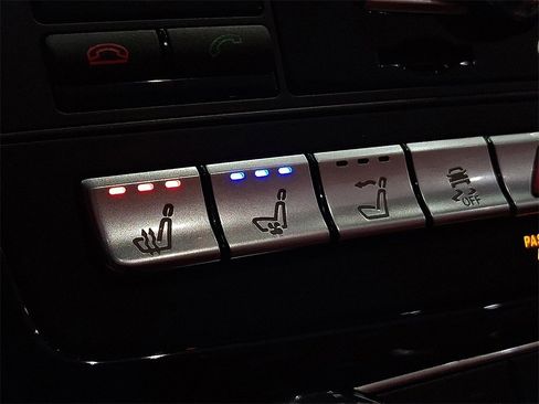 Used 2016 Mercedes-Benz SL 550 image 18