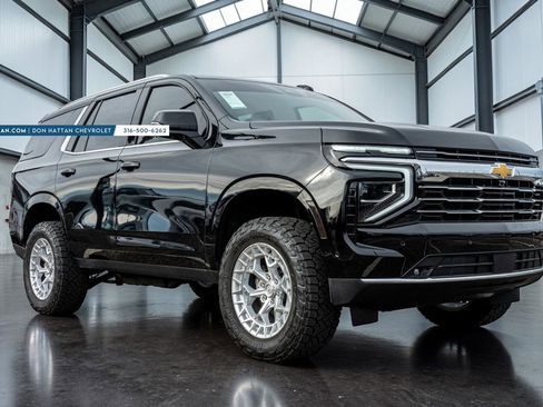 Used 2025 Chevrolet Tahoe LT w/ Comfort Package image 35