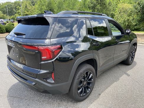 Used 2025 GMC Terrain Elevation w/ Black Edition AWD/4WD image 5
