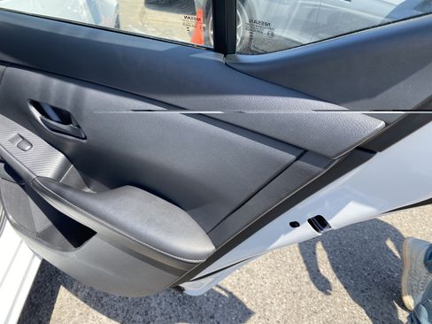 Used 2024 Nissan Sentra S FWD image 17
