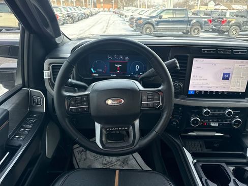 Used 2024 Ford F350 Platinum image 21