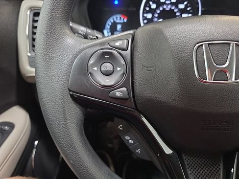 Used 2020 Honda HR-V EX image 16