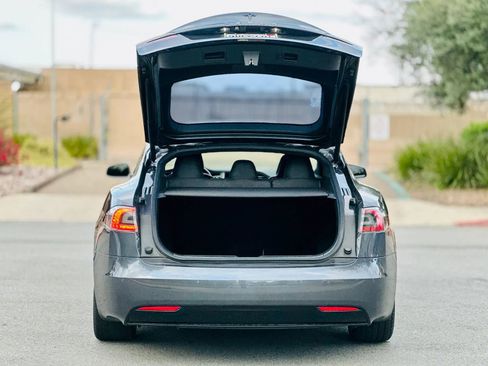 Used 2017 Tesla Model S 75 RWD image 5