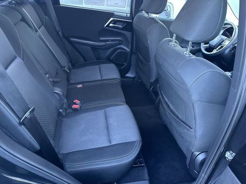 Used 2024 Mitsubishi Outlander ES AWD/4WD image 29