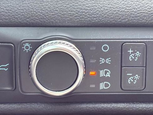 Used 2022 Ford Explorer XLT RWD image 19