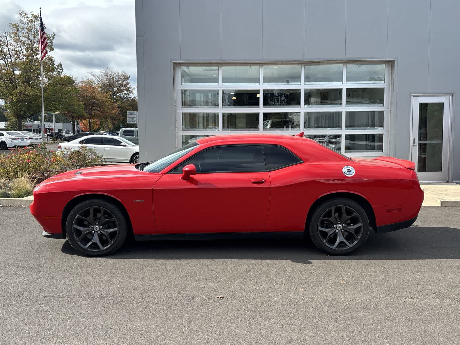 Used 2018 Dodge Challenger R/T Plus RWD image 2