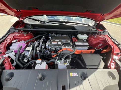 Certified 2024 Subaru Solterra Premium w/ Premium Package image 29