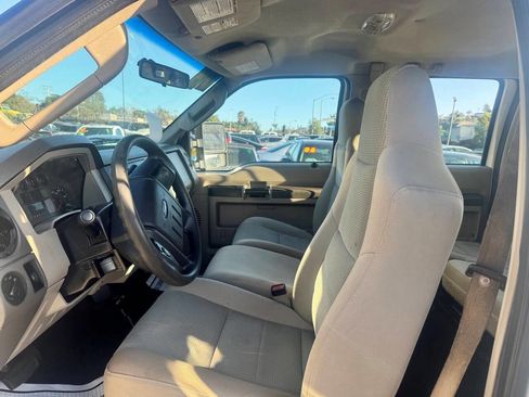 Used 2008 Ford F350 XL image 9