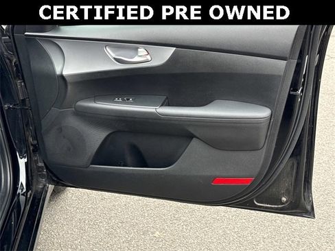 Used 2023 Kia Forte LXS image 8