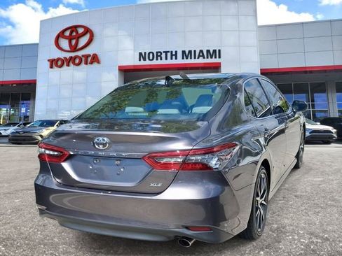 Used 2022 Toyota Camry XLE image 4