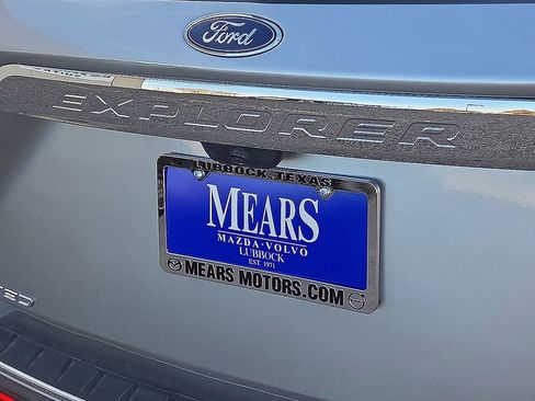 Used 2024 Ford Explorer Limited image 18