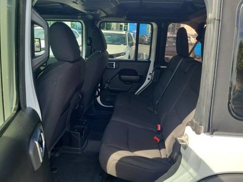 Used 2023 Jeep Wrangler Unlimited Sport AWD/4WD image 12