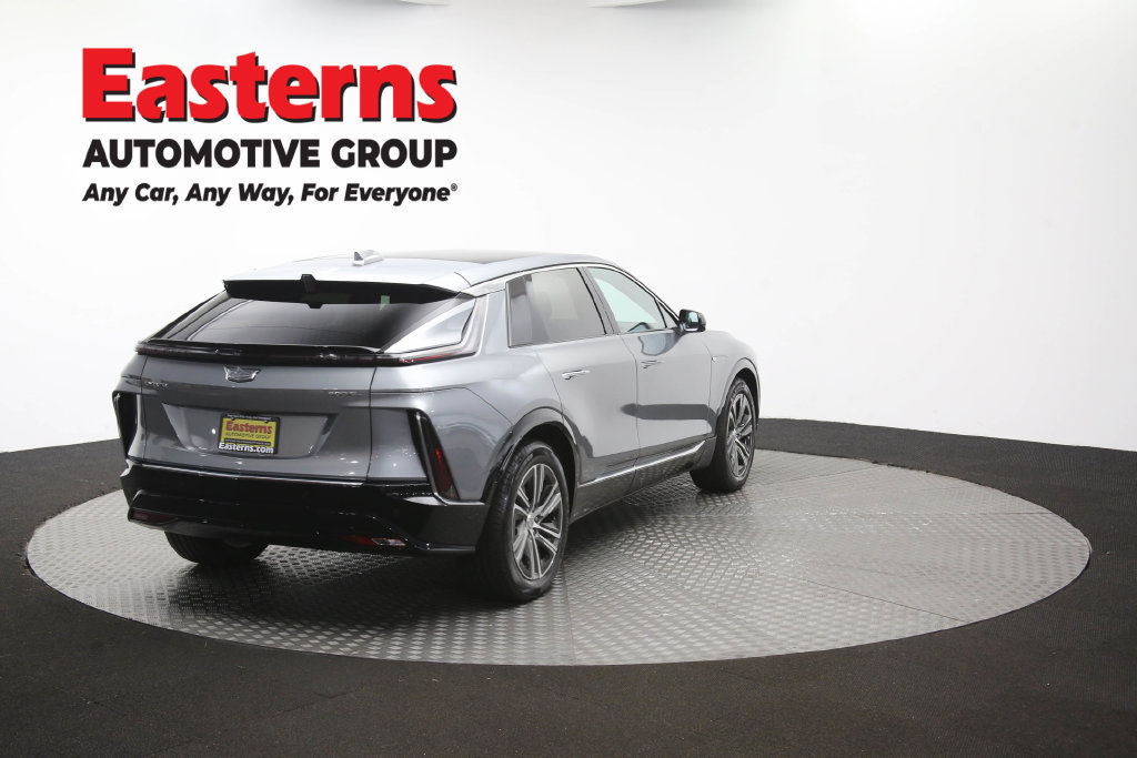 Used 2024 Cadillac Lyriq Luxury AWD/4WD image 46