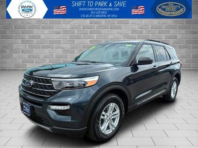 Certified 2023 Ford Explorer XLT w/ Equipment Group 202A